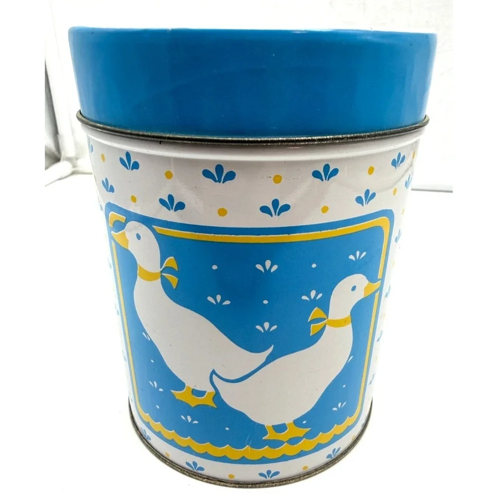 W.A. Vintage 1984 Country Farm Animals Nesting Tin Canister Set Blue 3 Piece